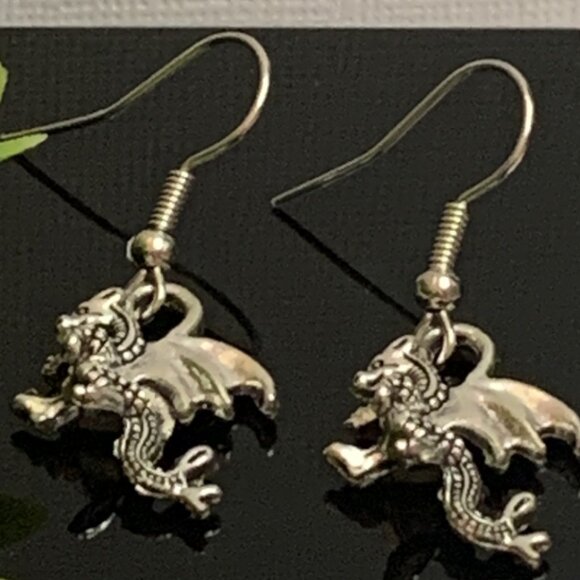 Dragon Earring, Punk Earring, Goth Earring, Dragon Jewelry, Gift Idea - Picture 6 of 7